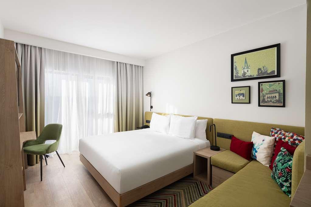 Hampton By Hilton Targu Mures Hotel Room photo